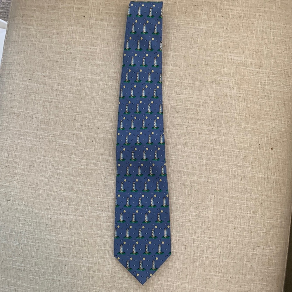 Vineyard Vines 100% Silk Necktie